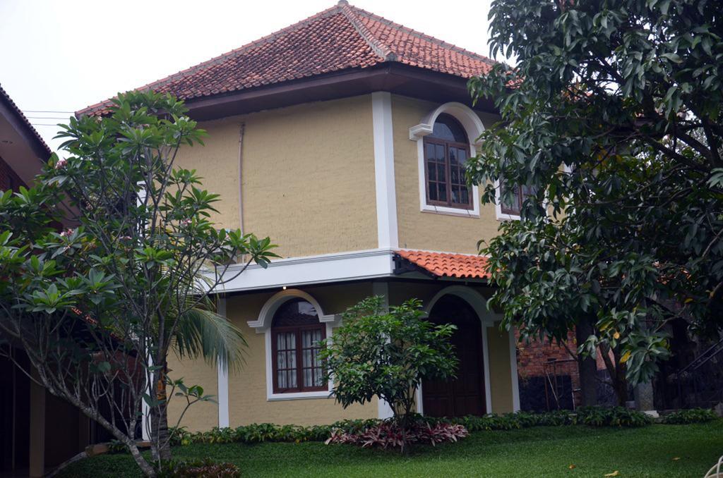 Bumi Cikeas Sentul Bogor Hotel Екстериор снимка
