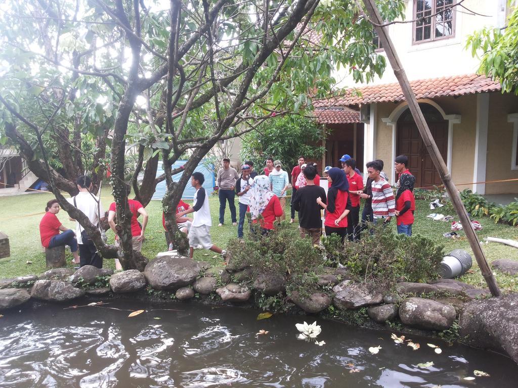 Bumi Cikeas Sentul Bogor Hotel Екстериор снимка