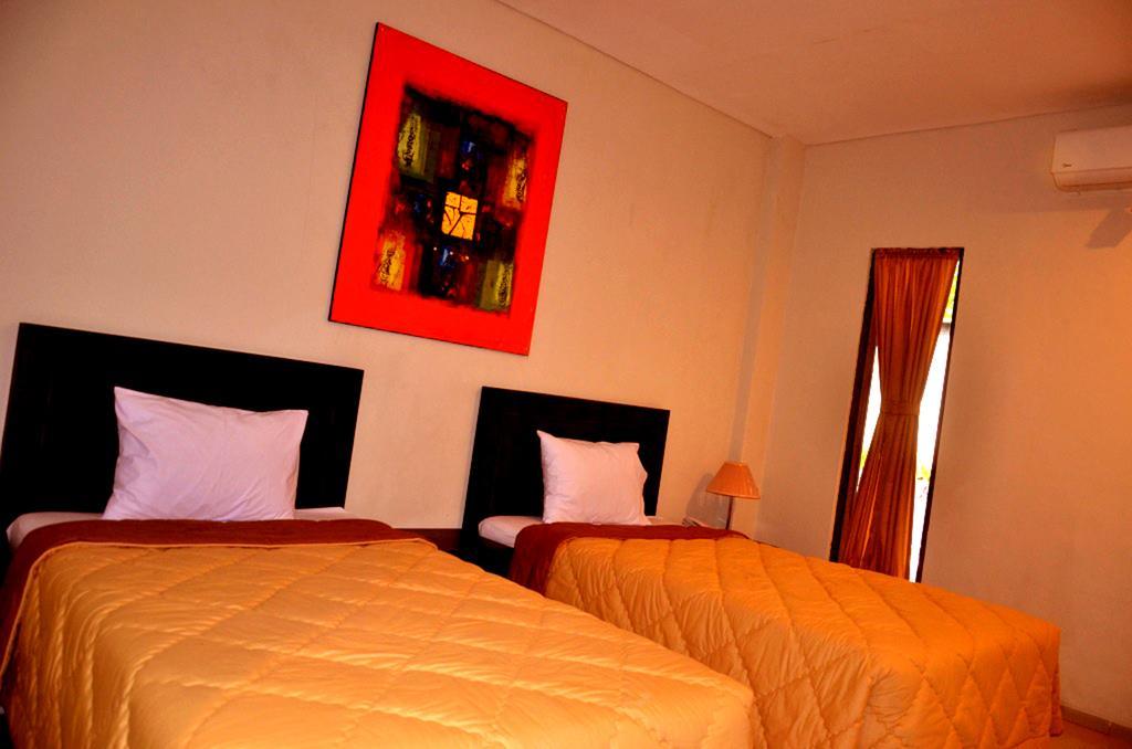 Bumi Cikeas Sentul Bogor Hotel Стая снимка