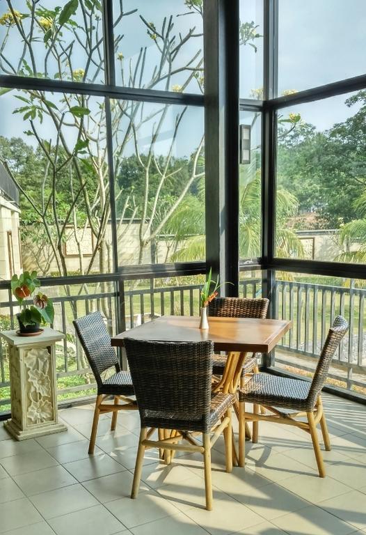 Bumi Cikeas Sentul Bogor Hotel Екстериор снимка