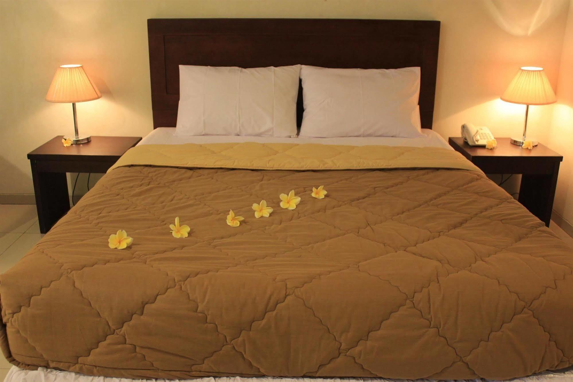 Bumi Cikeas Sentul Bogor Hotel Екстериор снимка