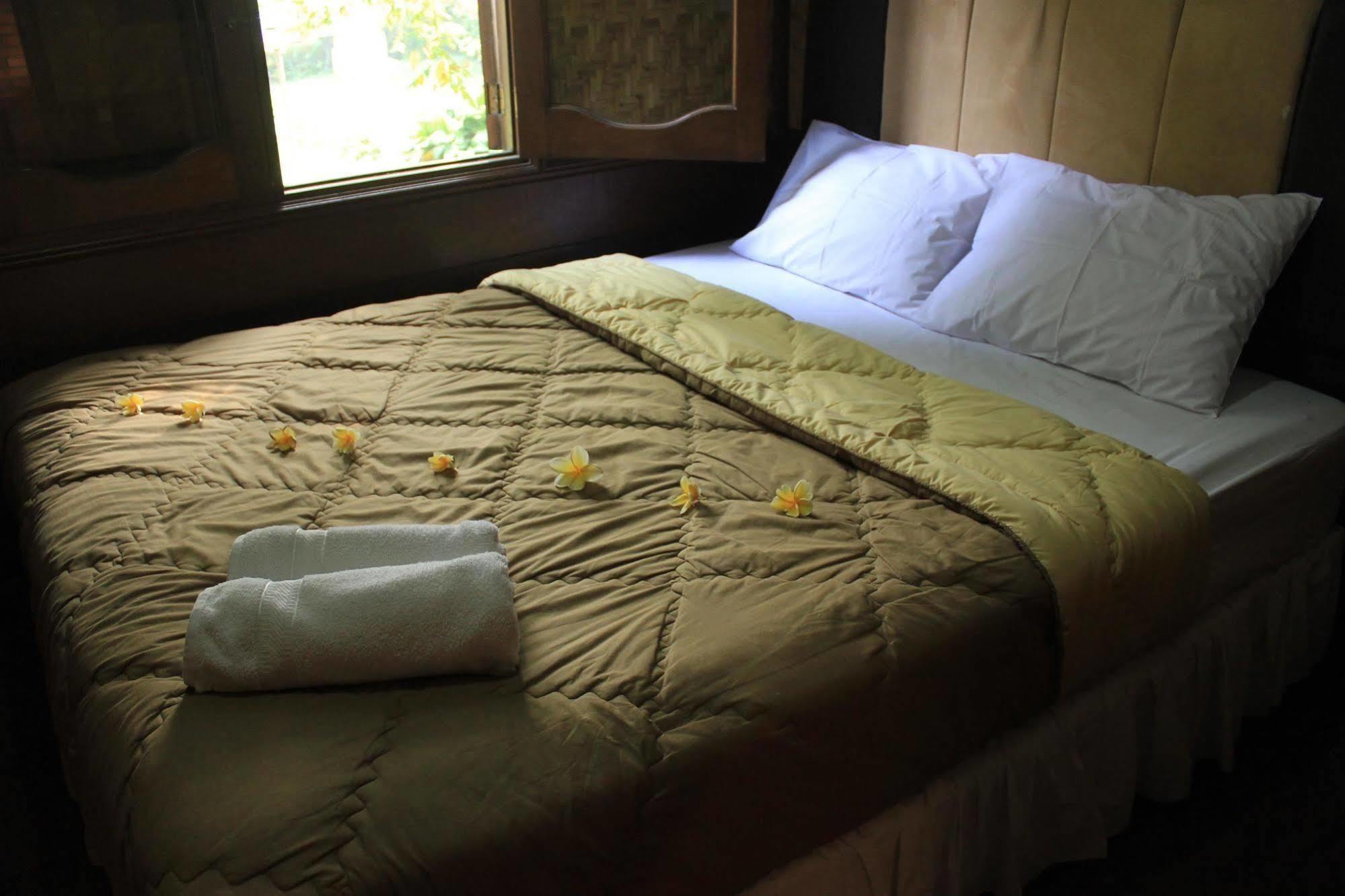 Bumi Cikeas Sentul Bogor Hotel Екстериор снимка