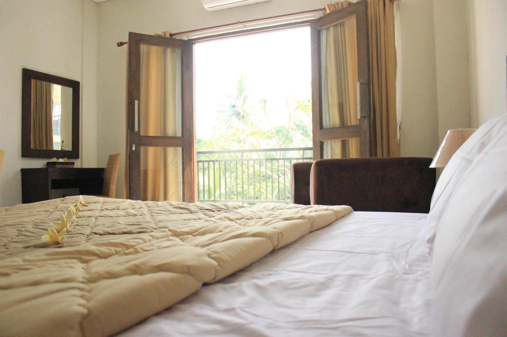 Bumi Cikeas Sentul Bogor Hotel Екстериор снимка