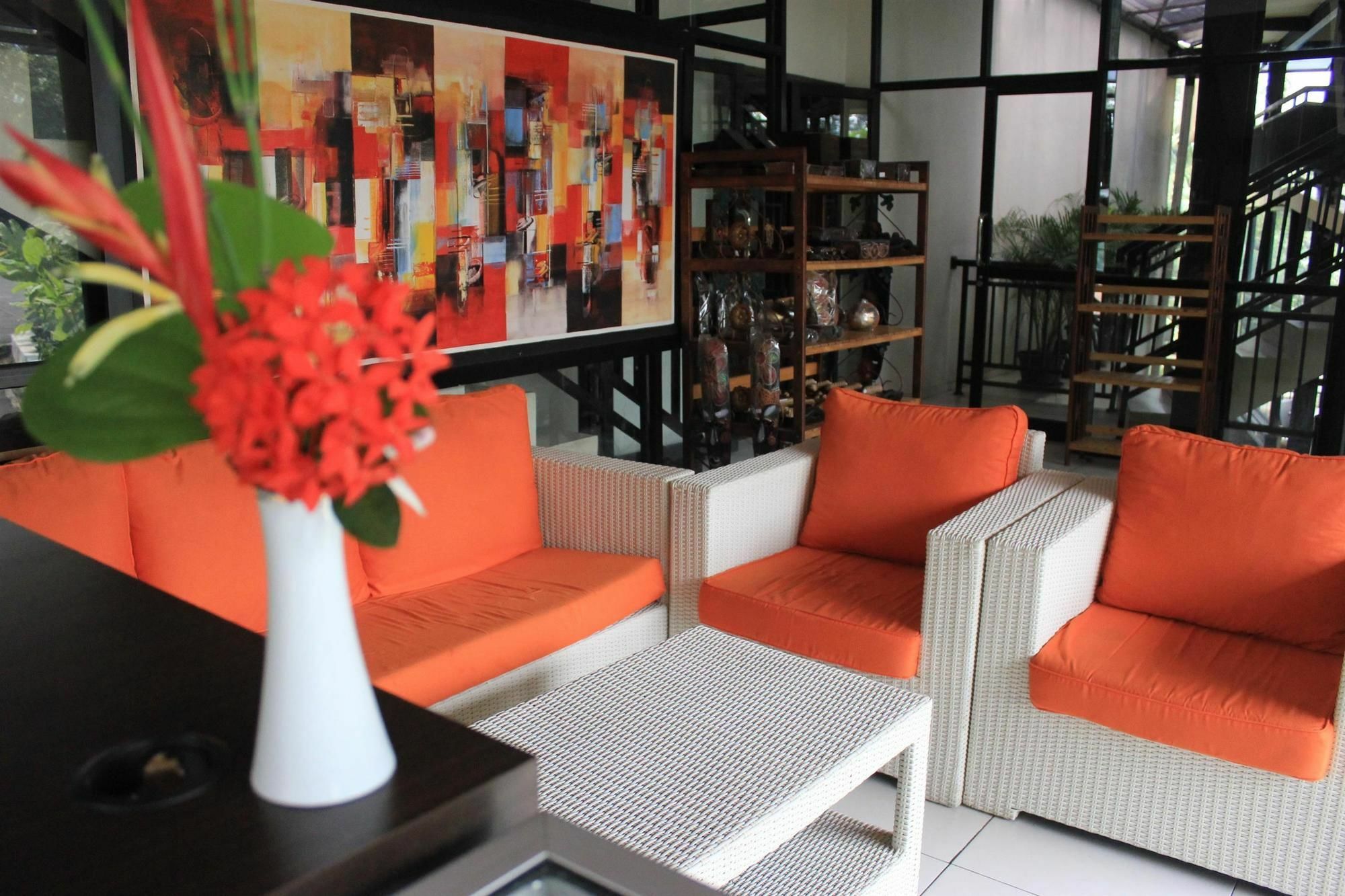 Bumi Cikeas Sentul Bogor Hotel Екстериор снимка